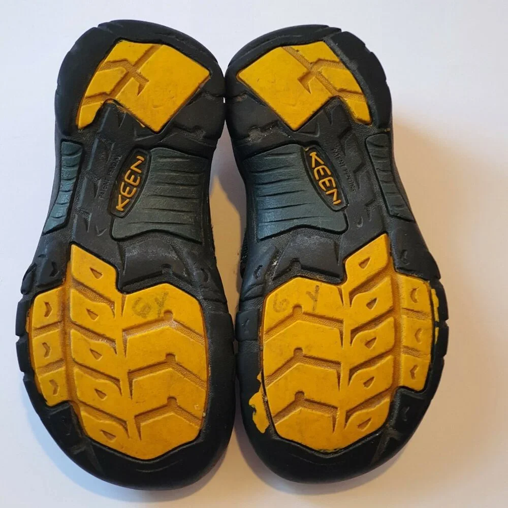Keen Kids Newport Sandals Size 13 Blue Closed Toe Hiking Shoe Boy Girls Unisex‎